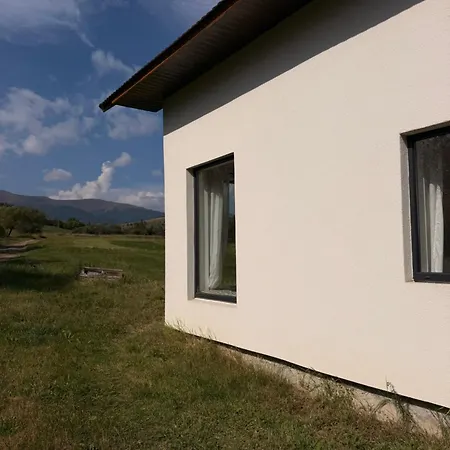 Holiday home Polonyna View Izki